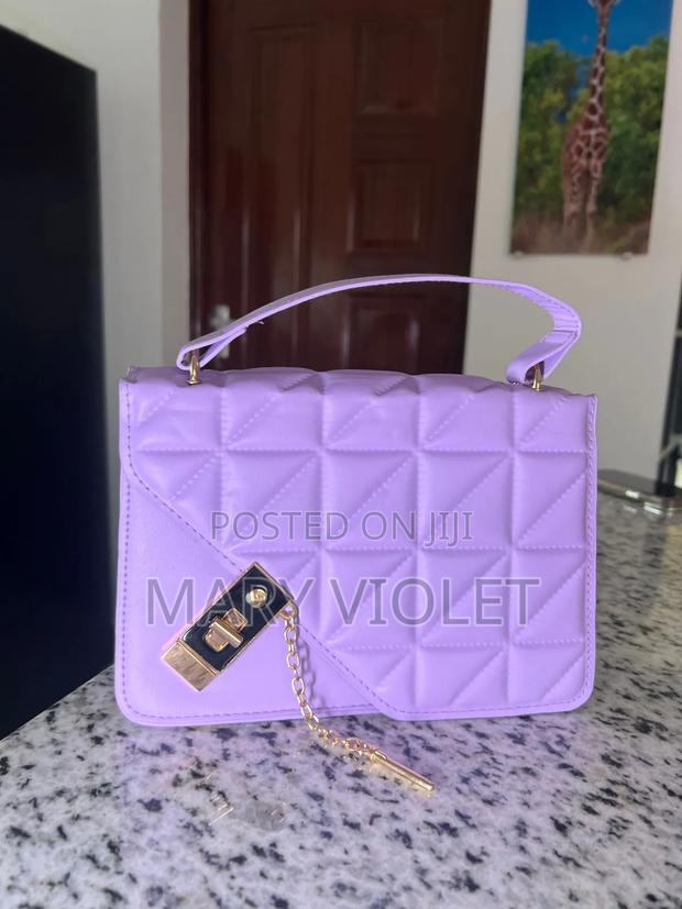 Classy Handbags - thumbnail 4