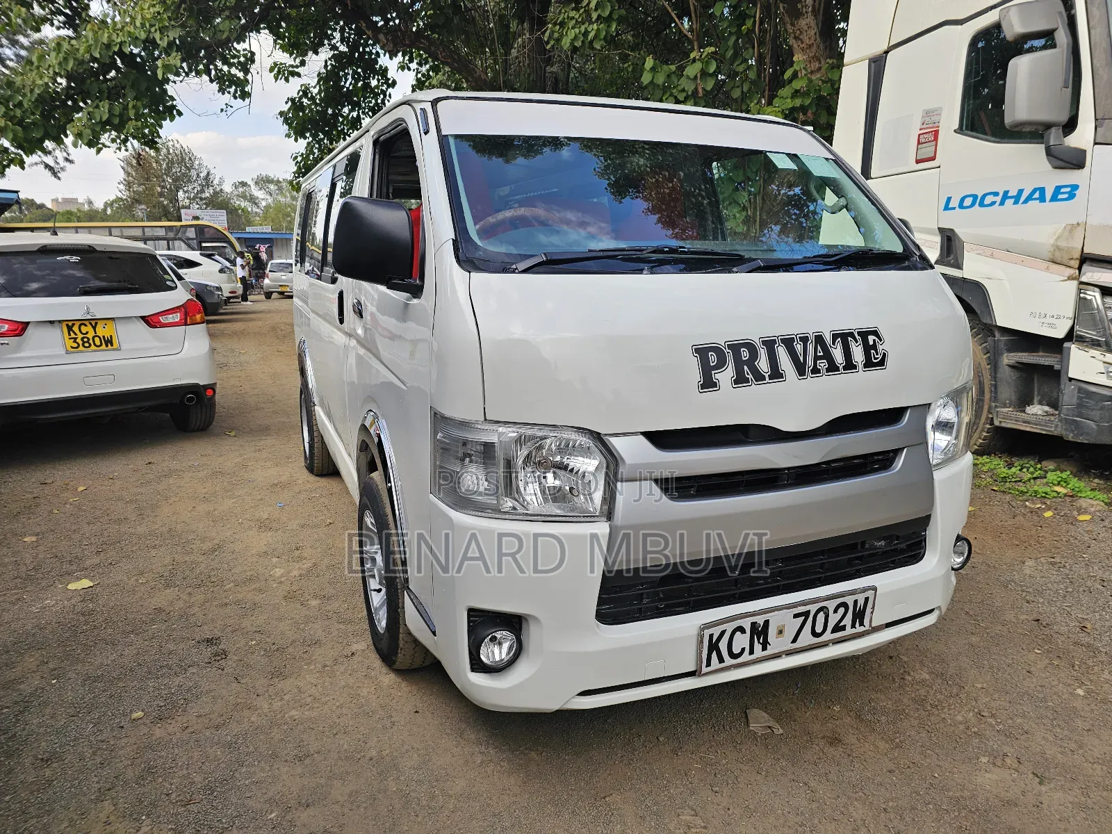 Toyota HiAce 2012 White