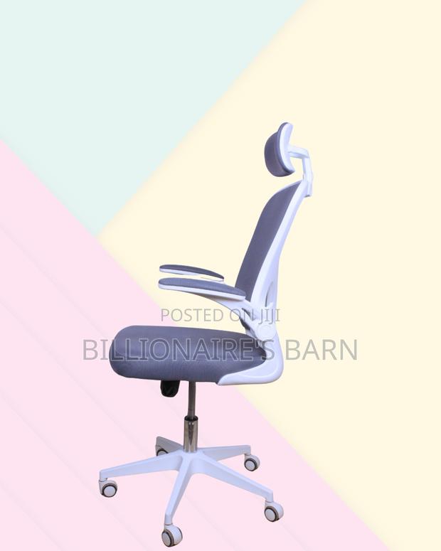 Adjustable Headrest Work Chair for Office — Office-Ready Style. - thumbnail 2