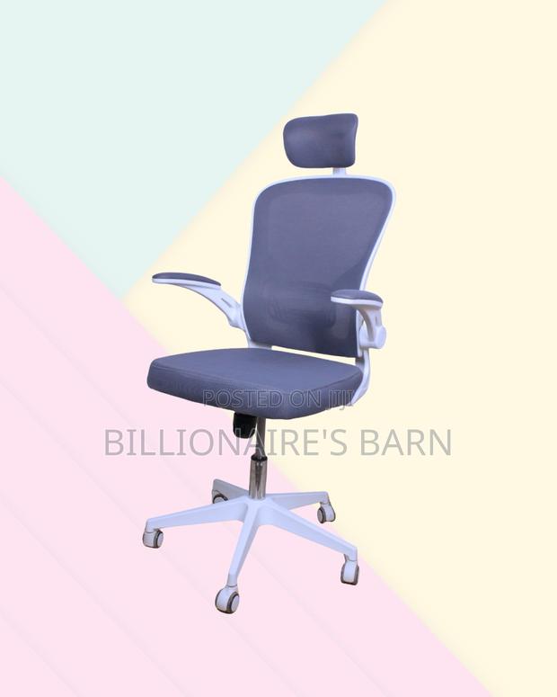 Adjustable Headrest Work Chair for Office — Office-Ready Style. - thumbnail 3