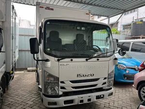 Isuzu Elf Cover Body 2018
