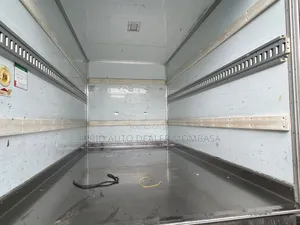 Isuzu Elf Cover Body 2018