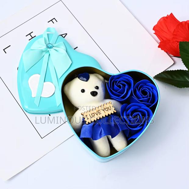 Valentine Gift Idea. Gift Box With 3 Flowers, 1 Teddy - thumbnail 6