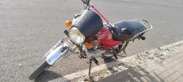 Bajaj Boxer 100 2009 Red - thumbnail 4