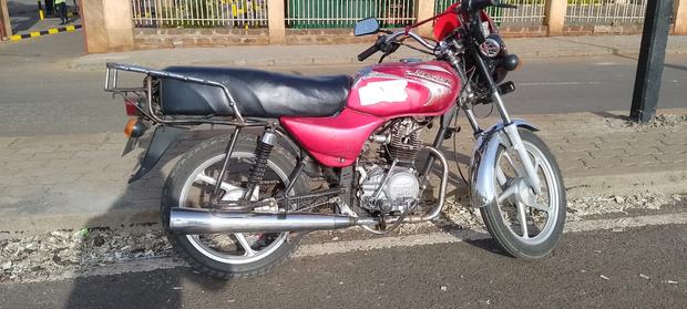 Bajaj Boxer 100 2009 Red - thumbnail 8