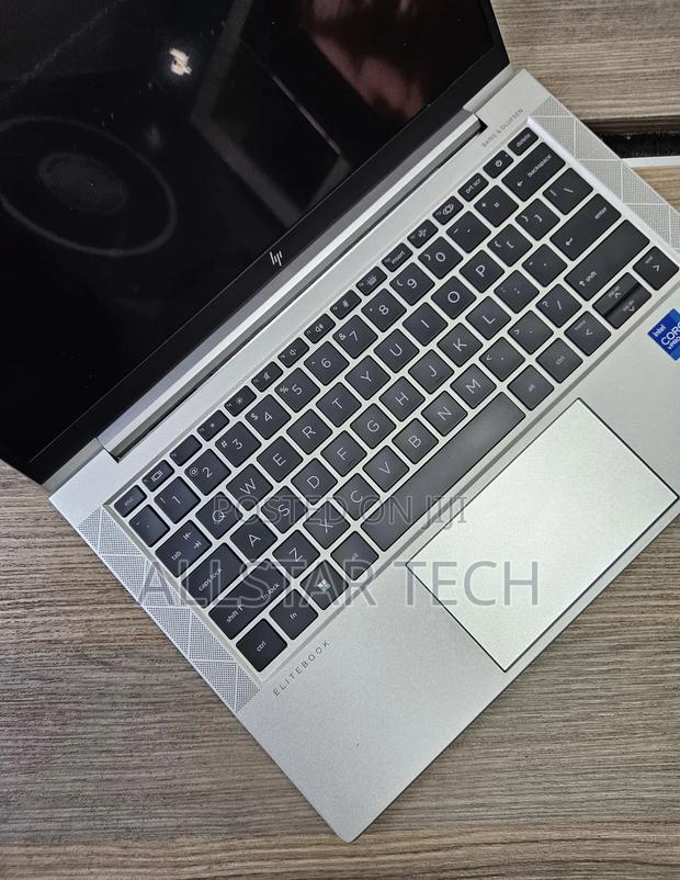 Laptop HP EliteBook 830 G8 16GB Intel Core I7 SSD 256GB - thumbnail 2