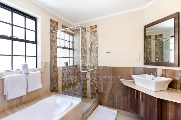 Property Leasing - thumbnail 4