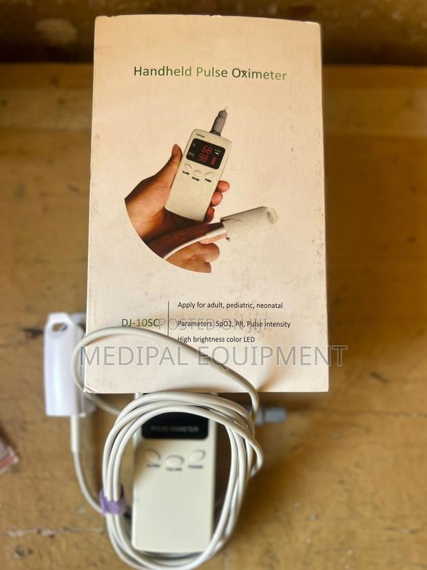 Hand Held Pulse Oximeter - main view