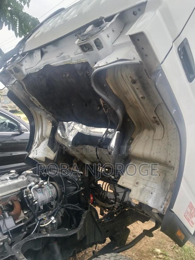 Mitsubishi Canter Very Clean - thumbnail 7
