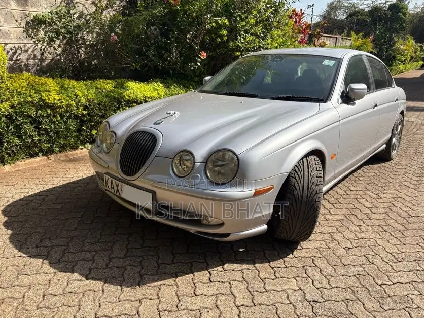 Jaguar S-Type 4.0L V8 2001 Silver