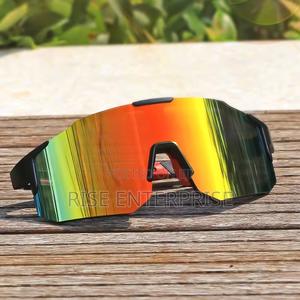 Unisex Hiking/Cycling Sunglasses With Polarized Lenses - main view