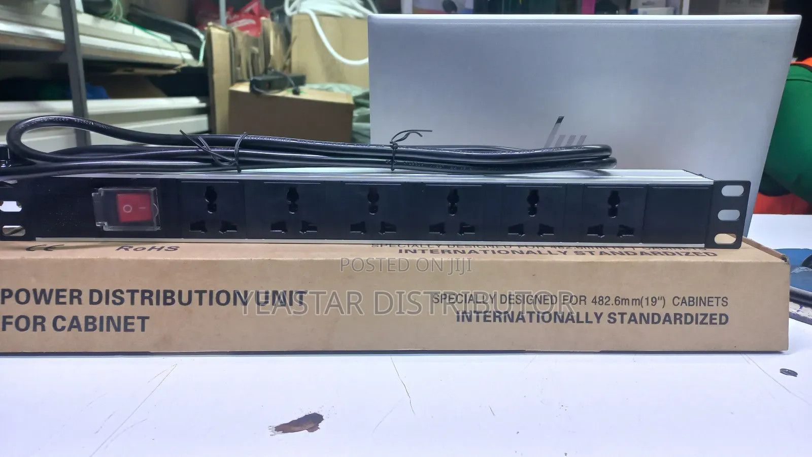 Power Distribution Unit 6 Way (Pdu)
