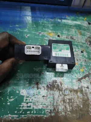 Toyota Land Cruiser 4wd Control Unit.