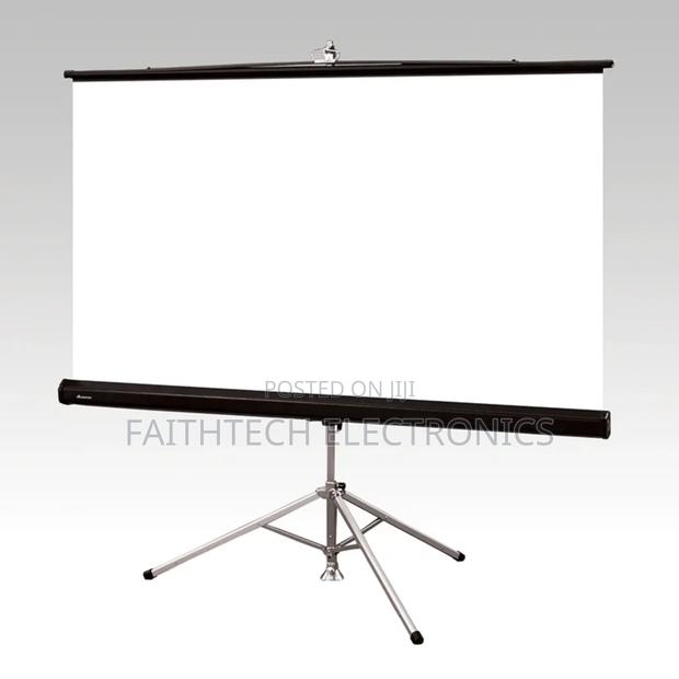 Easy-carry Tripod Screen – Set Up In Minutes - main view