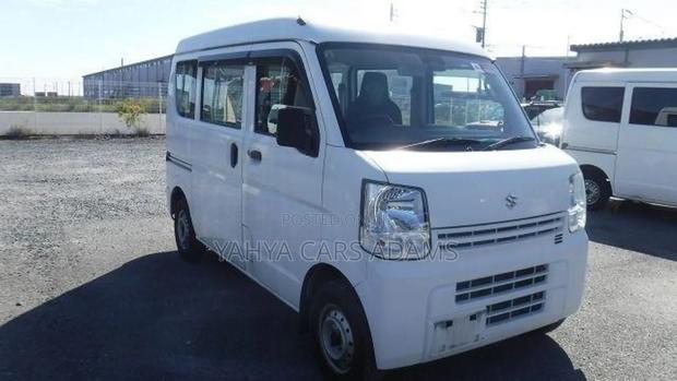 Suzuki Every 2019 White