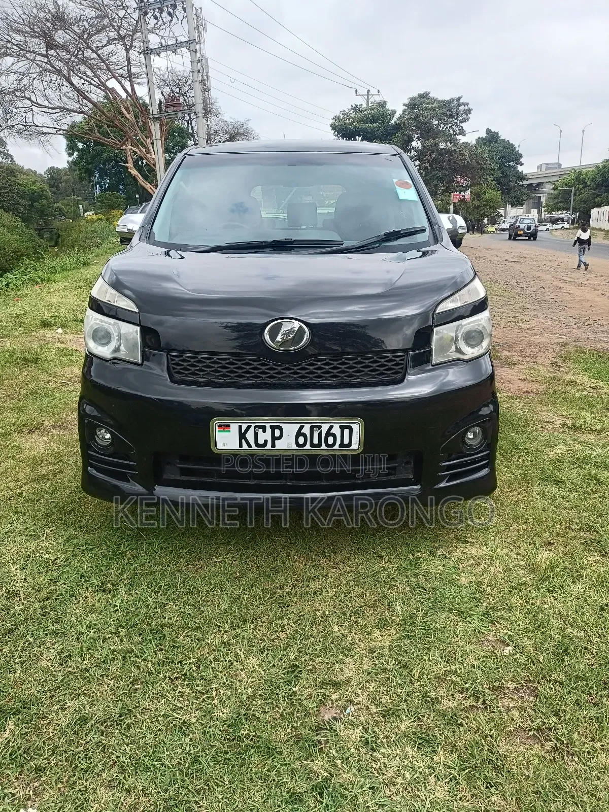 Toyota Voxy 2010 Black