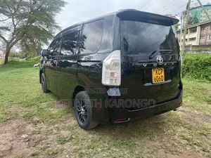 Toyota Voxy 2010 Black