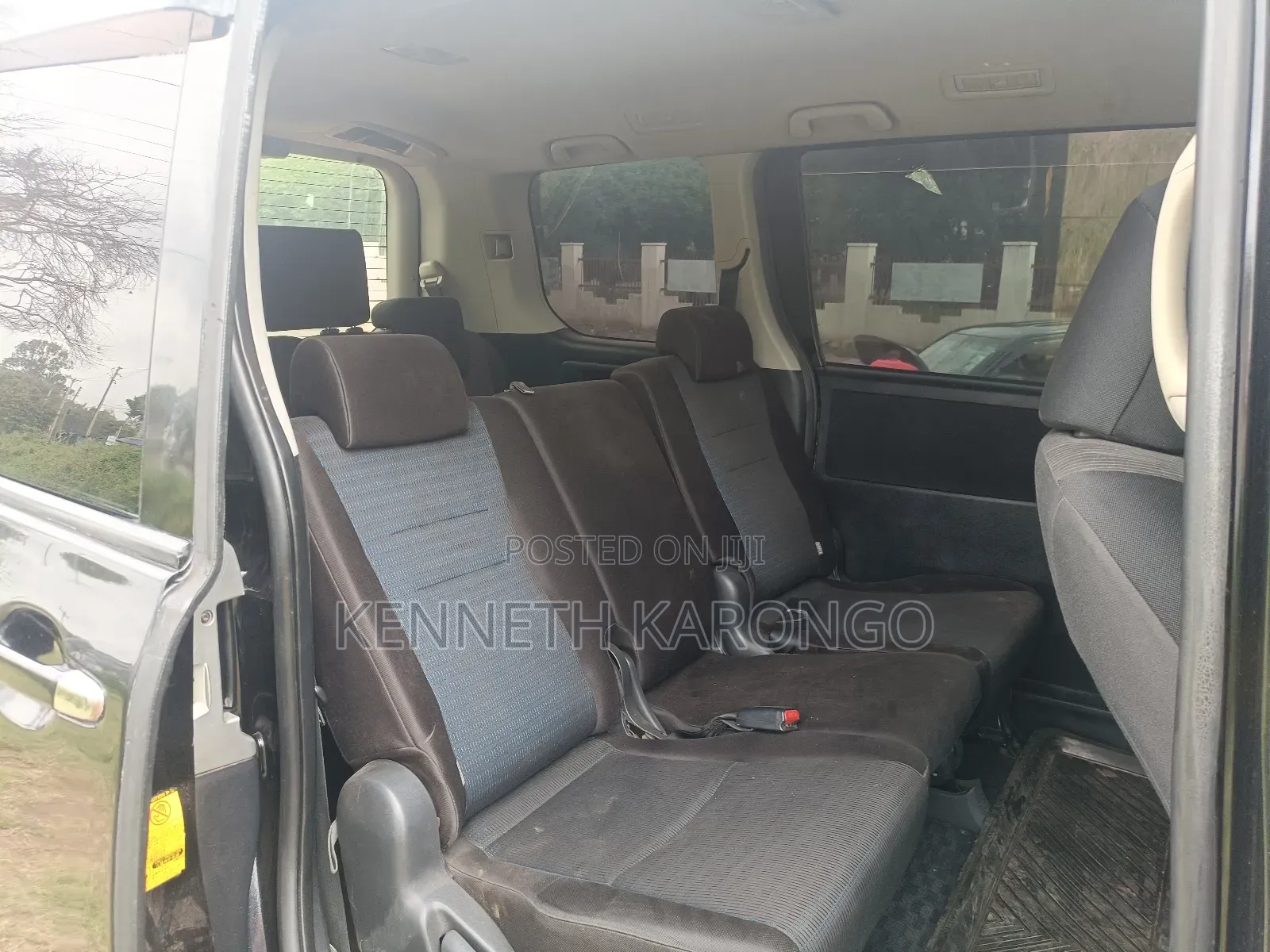 Toyota Voxy 2010 Black