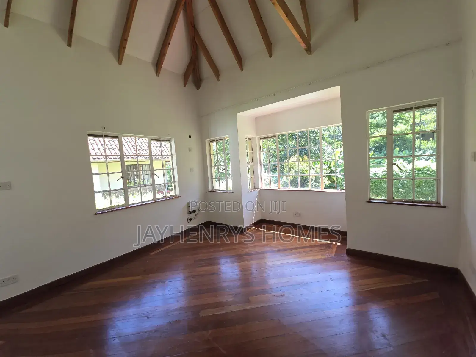 5bdrm House in Rosslyn for rent
