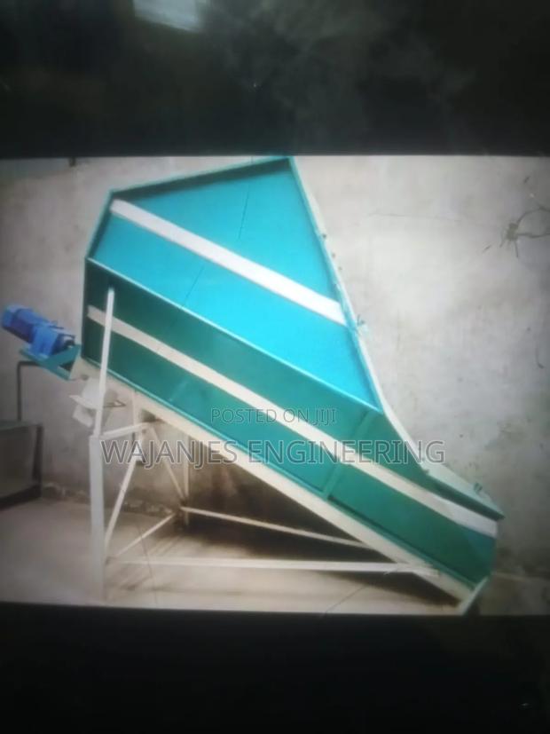 Feed Mixer