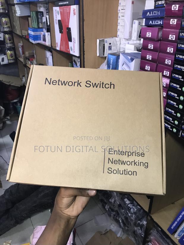 Jwa-P1024ns 24-Port Poe++ Switch - 24x Gigabit, 250w Budget