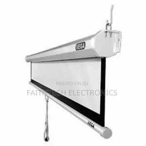 High-Quality Pull-Down Projector Screen 150 Cm by 150 Cm