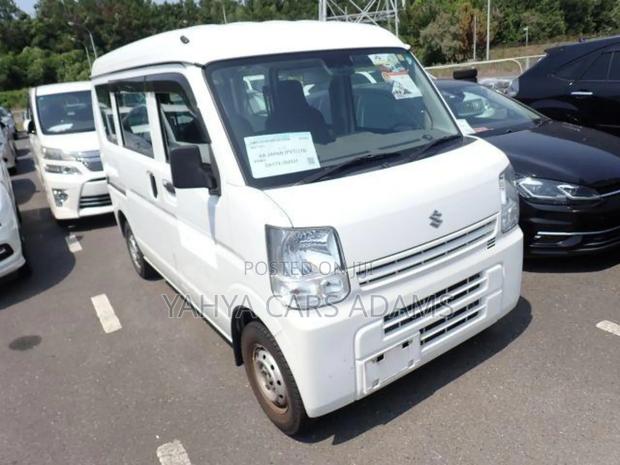 Suzuki Every 2019 White - main view