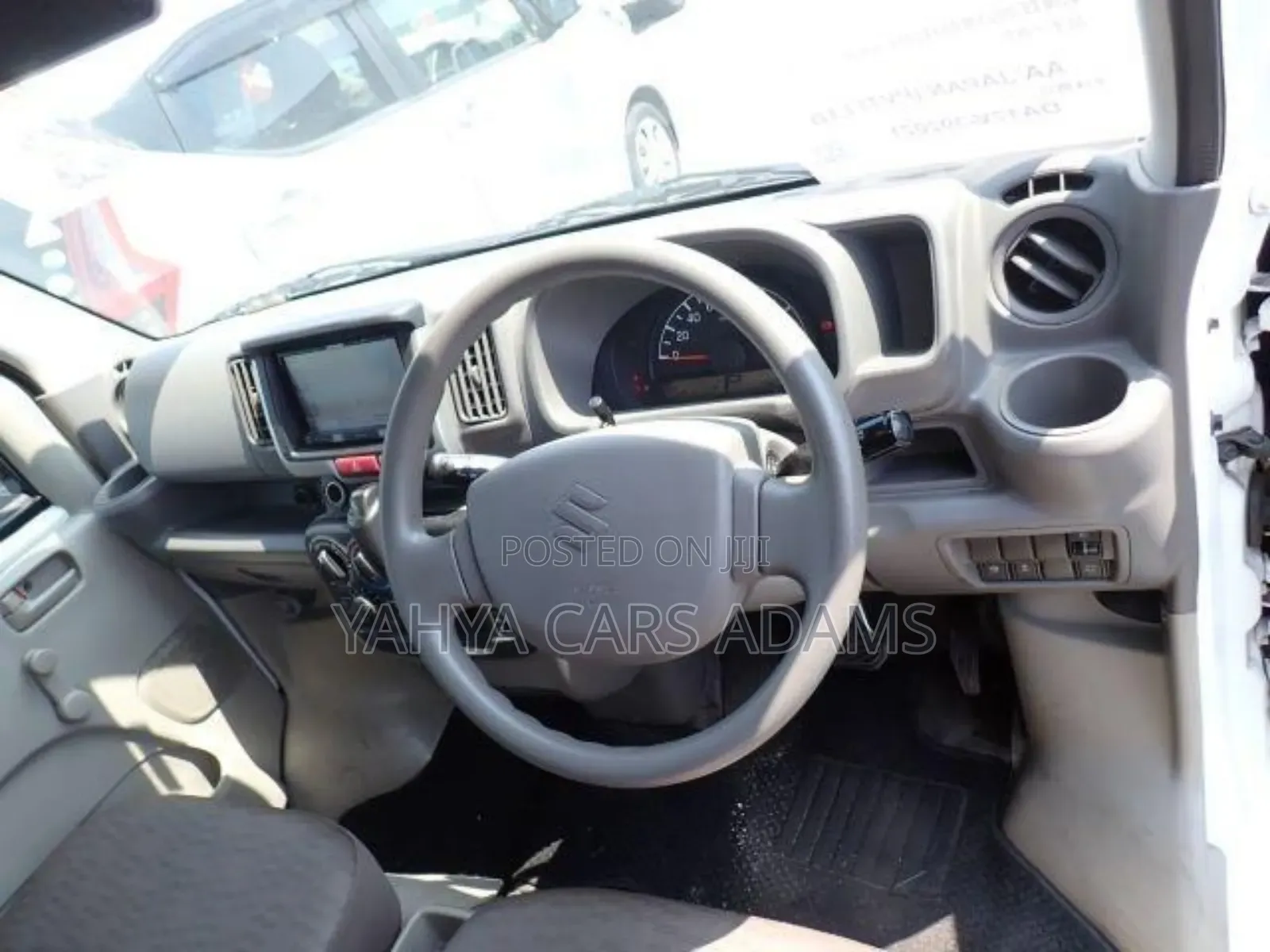 Suzuki Every 2019 White