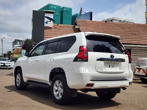 Toyota Land Cruiser Prado 2.8 2019 White