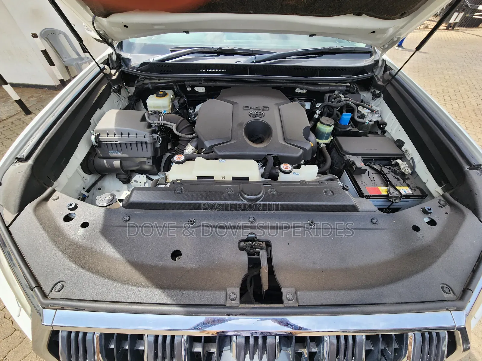 Toyota Land Cruiser Prado 2.8 2019 White
