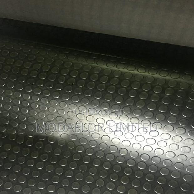 . Premium Rubber Coin Mat – Simple, Smart Affordable - main view