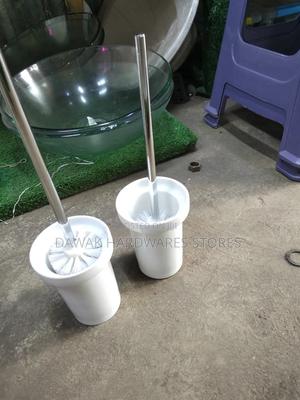 Toilet Brushes - thumbnail 2
