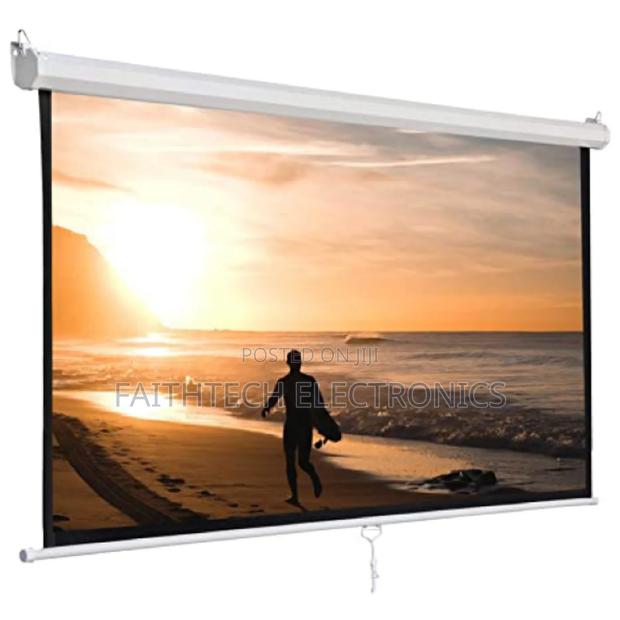Manual Projector Screen – No Power Required 1.8 M by 1.8 M - main view