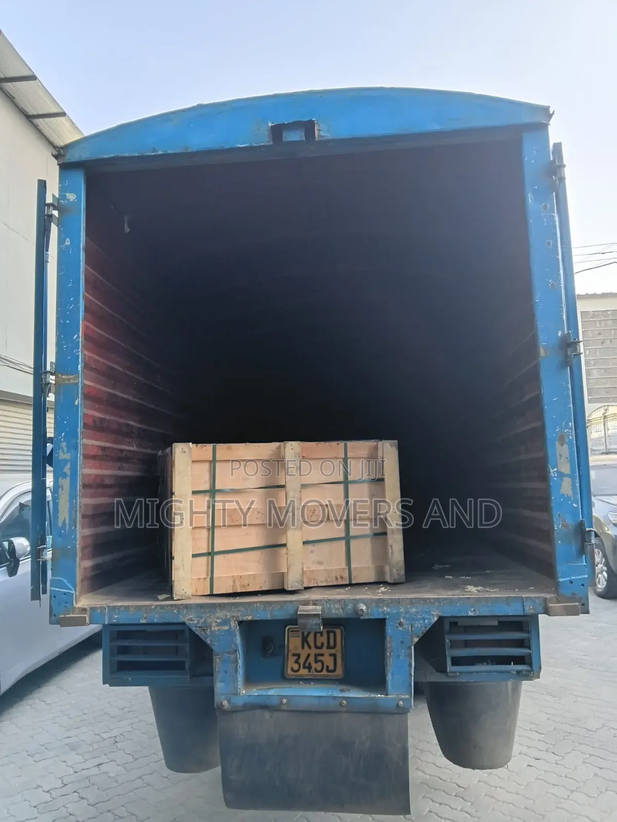Trucks/Lorries for Transport and Logistics Services Are Available