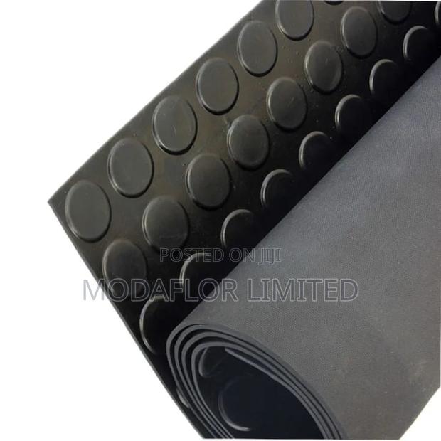 Car Coin Mat – Practical, Strong Budget Friendly - main view