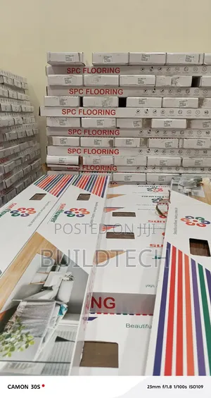 Modern 5mm SPC Flooring for Homes