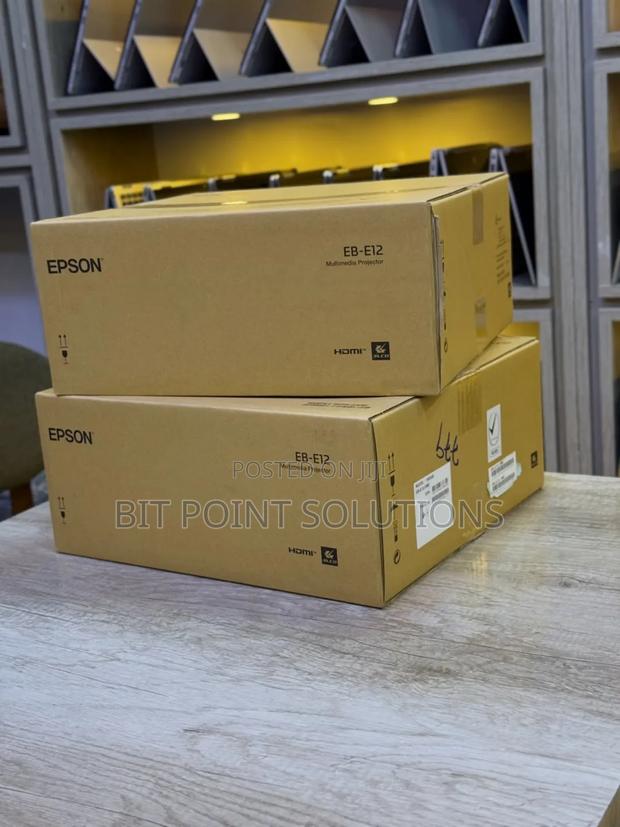 Epson Eb-e12 Projector 3600 Lumens 3lcd Technology - thumbnail 2