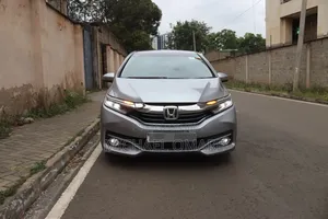 Honda Shuttle 2018 Silver