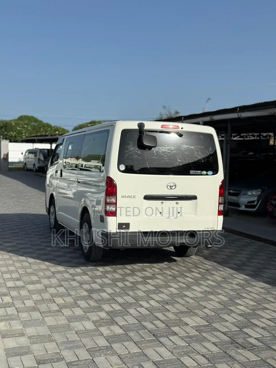 Toyota HiAce 2018 White