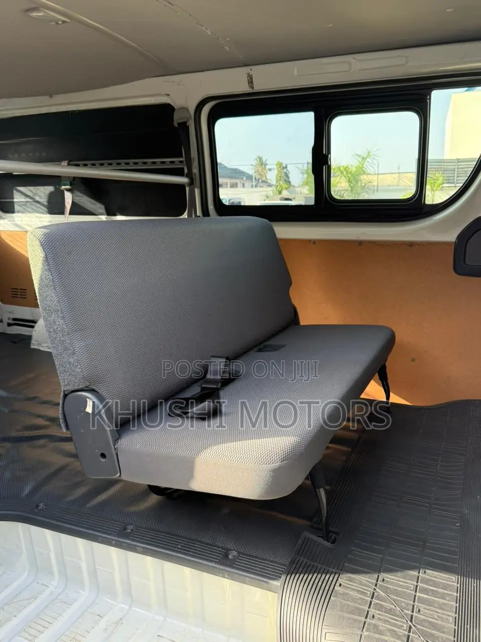 Toyota HiAce 2018 White