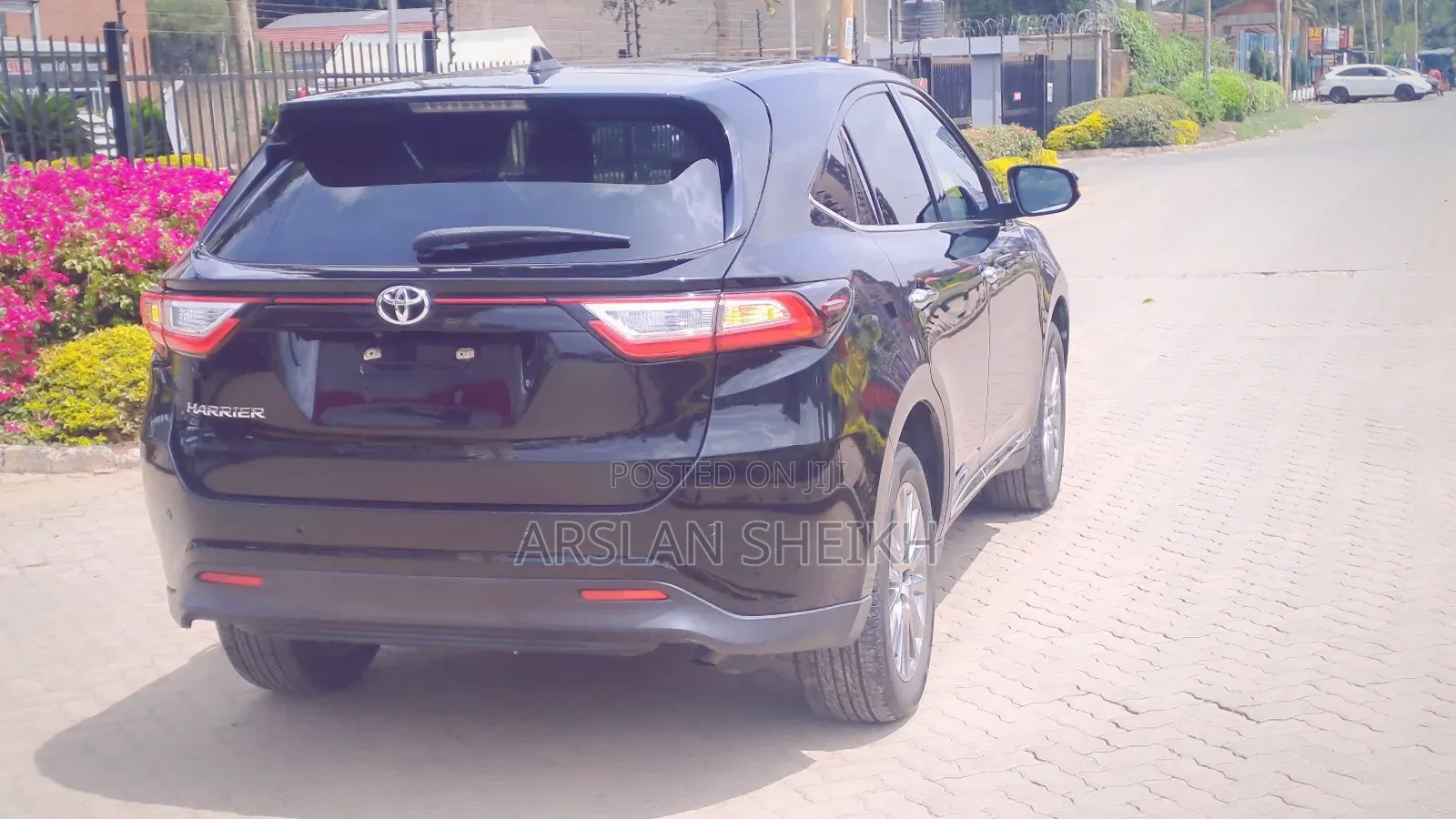 Toyota Harrier 2019