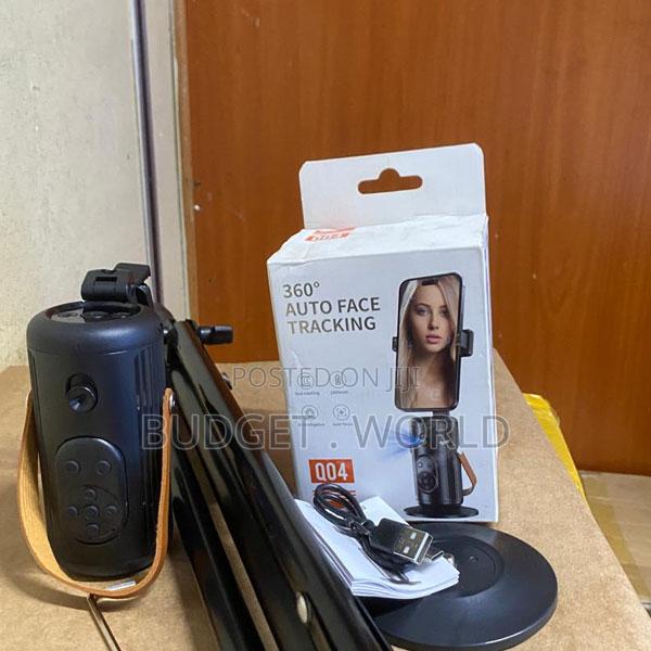 360° Auto-Rotation Extendable Pole Detachable Auto Face Tracking - main view