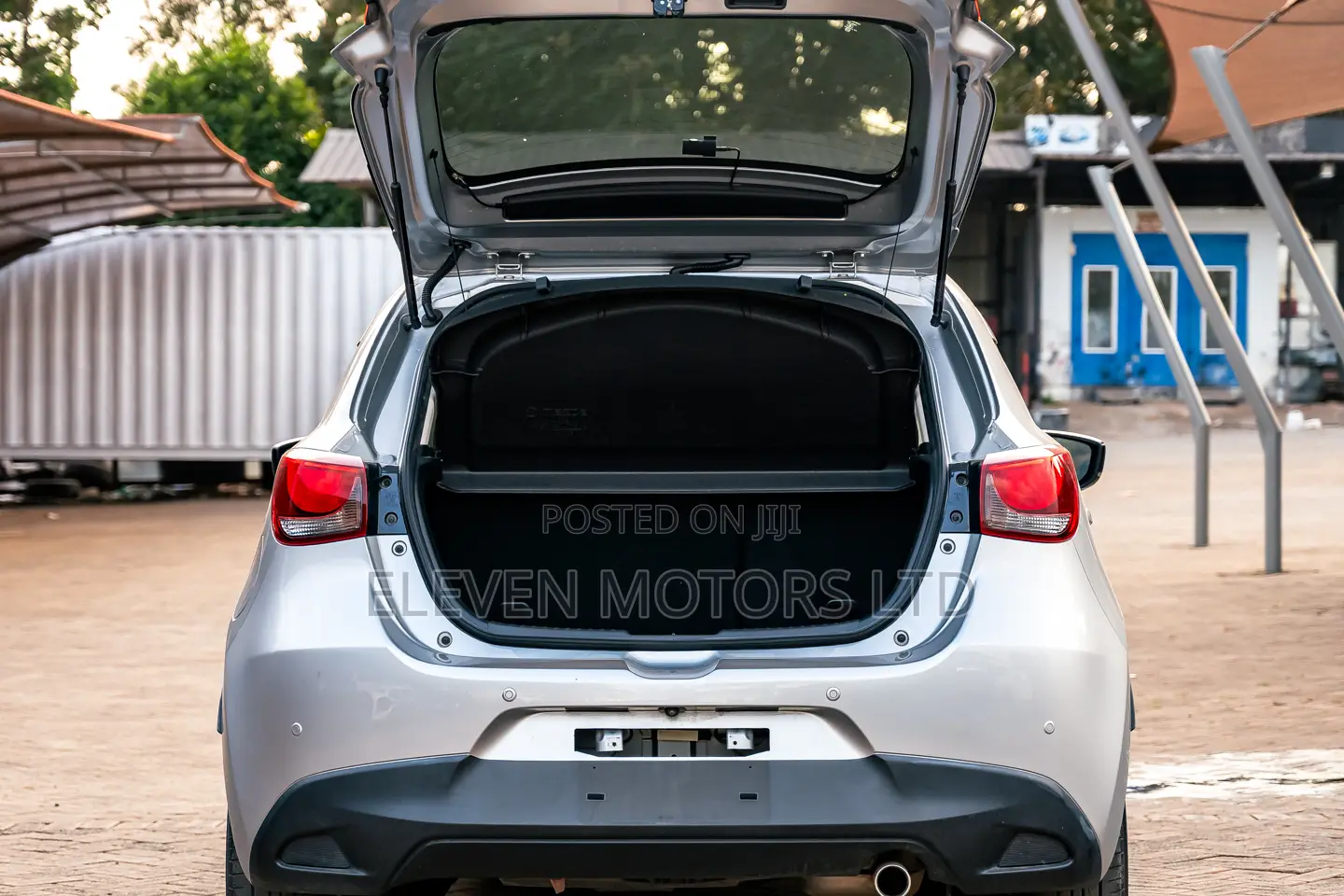 Mazda Demio 2018 Silver