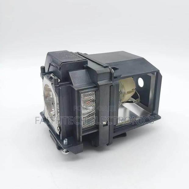 Projector Lamp Replacement – Complete With the Casing