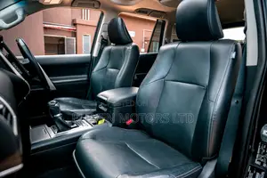 Toyota Land Cruiser Prado 2018 Gray