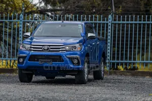 Toyota Hilux Revo Double Cab Deisel 2.4 RWD 2018 Blue
