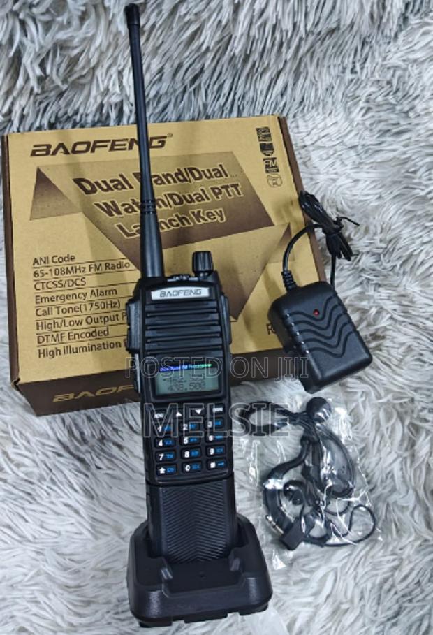 Baofeng Uv 82 Walkie-Talkie 8w 8-10km Battery: 1800 Mah