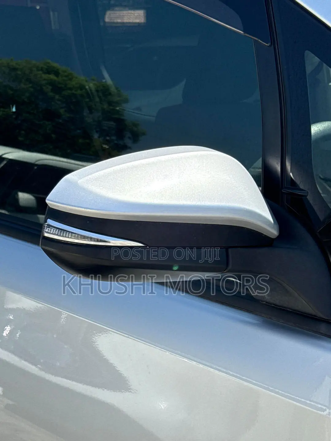 Toyota Noah 2018 Silver