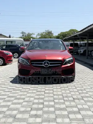Mercedes-Benz C200 2018 Red