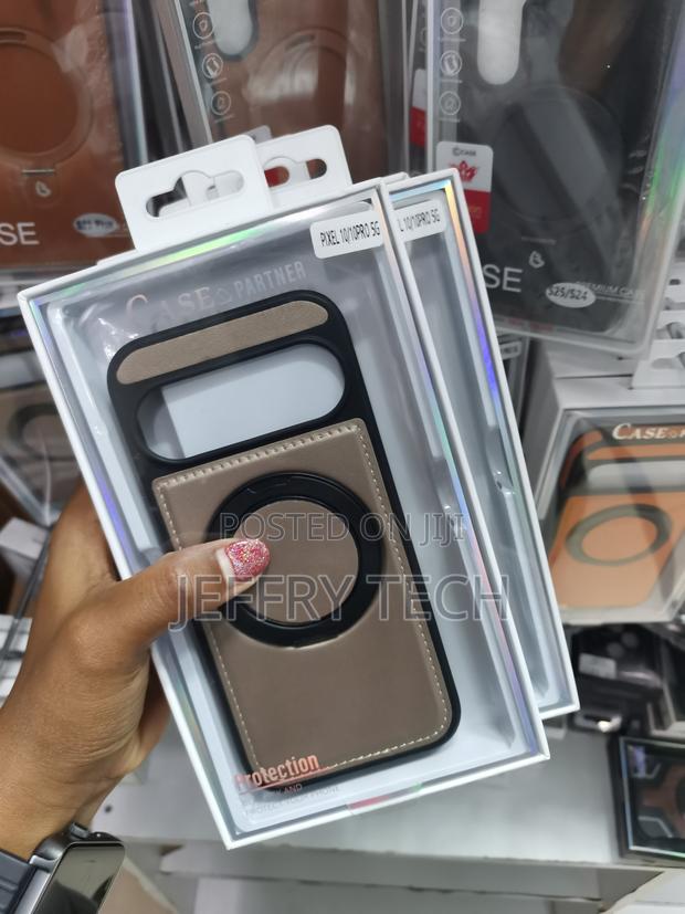 Assel Google Pixel 10 /10 Pro Leather Case With Invisible Stand - thumbnail 3